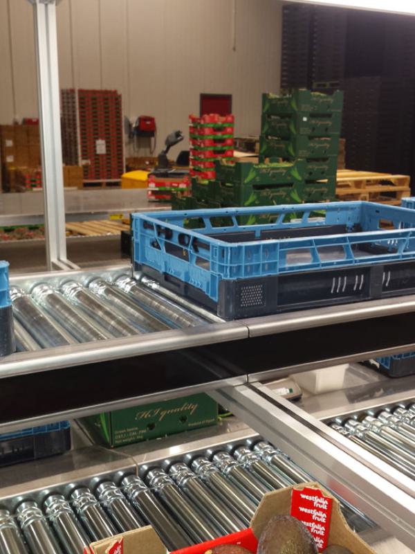 Roller conveyor in fresh produce industry