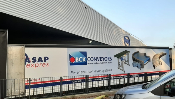 A 2nd trailer with BCK Holland imprint!