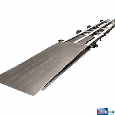 246094 Tandriemtransporteur met 3 sporen 246094 Tandriemtransporteur met 3 sporen
