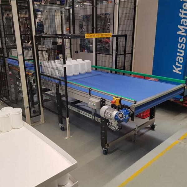 Afleg / afkoelband in de kunststofindustrie