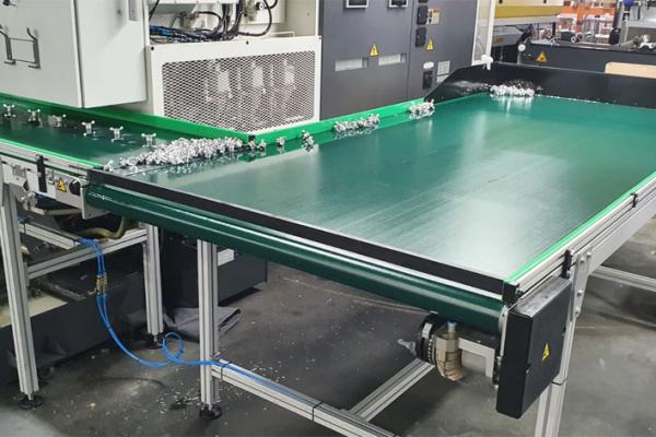 Bufferen van metalen producten