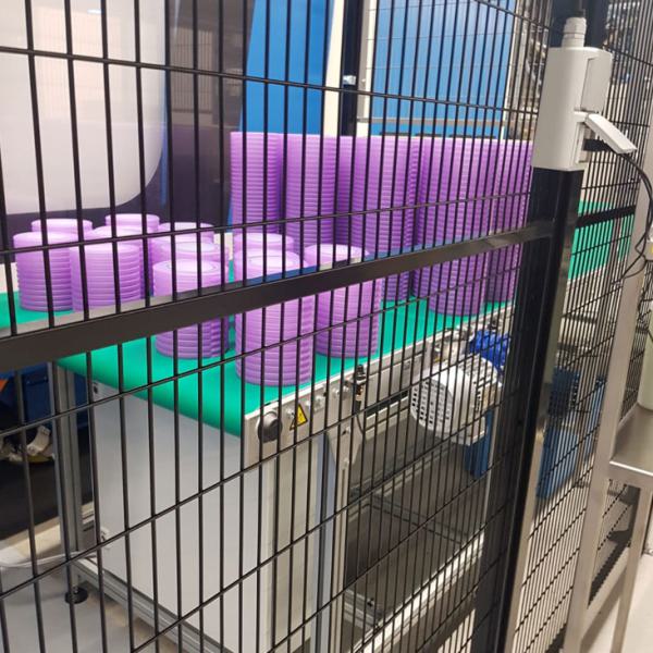 Buffering of plastic products