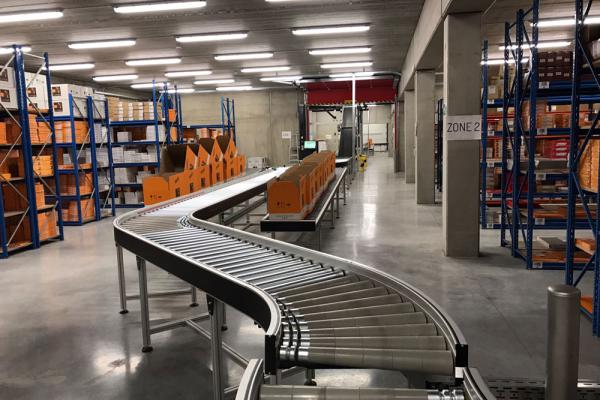 Logistiek systeem om orders te picken