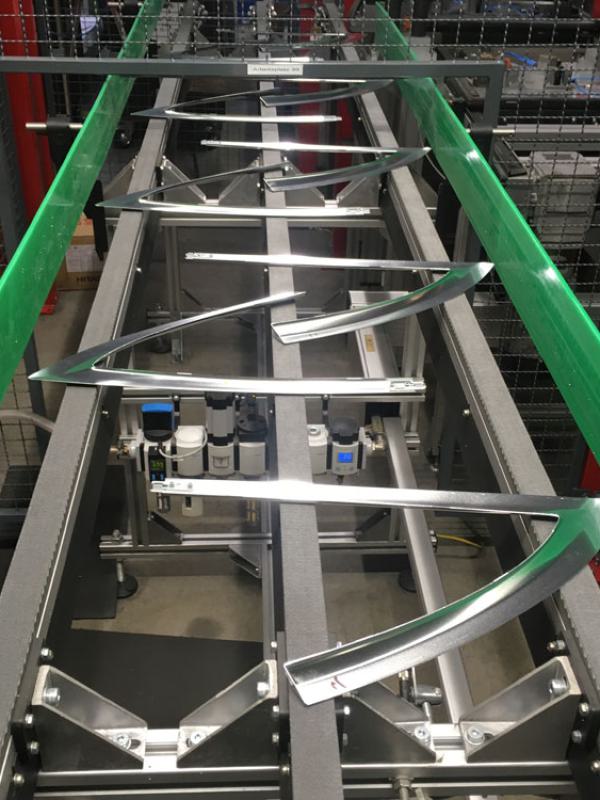 Timing belt conveyor in automotive industry