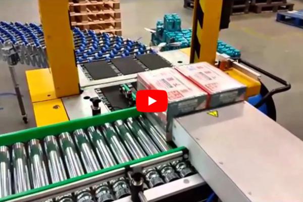 Transport of packaging containing ketchup