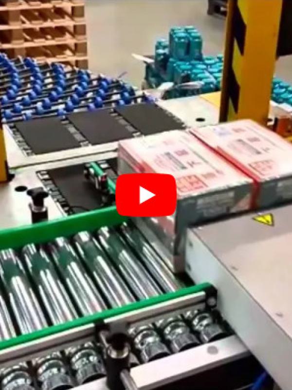 Transport of packaging containing ketchup